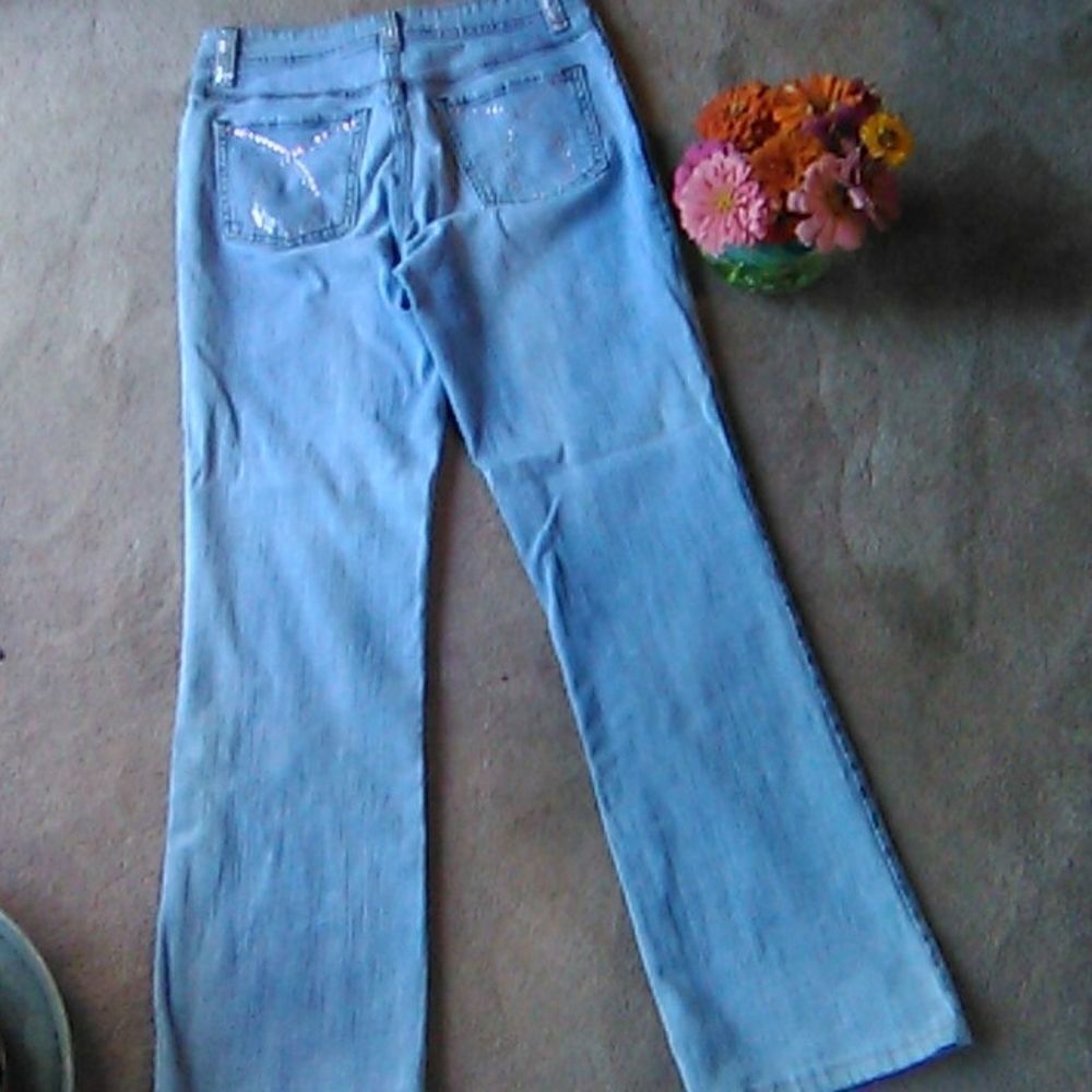 Mu Light Wash Retro Jeans With Bling - Picture 5 of 13
